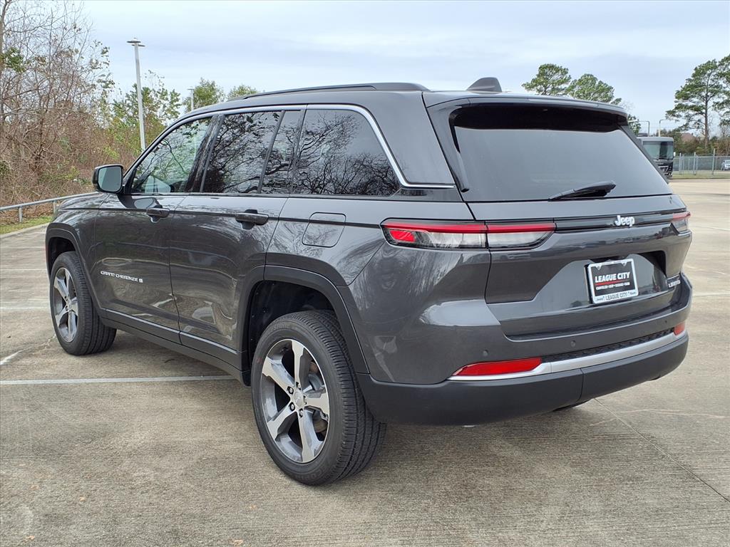 2026 Jeep Grand Cherokee Limited Metallic at League City CDJR