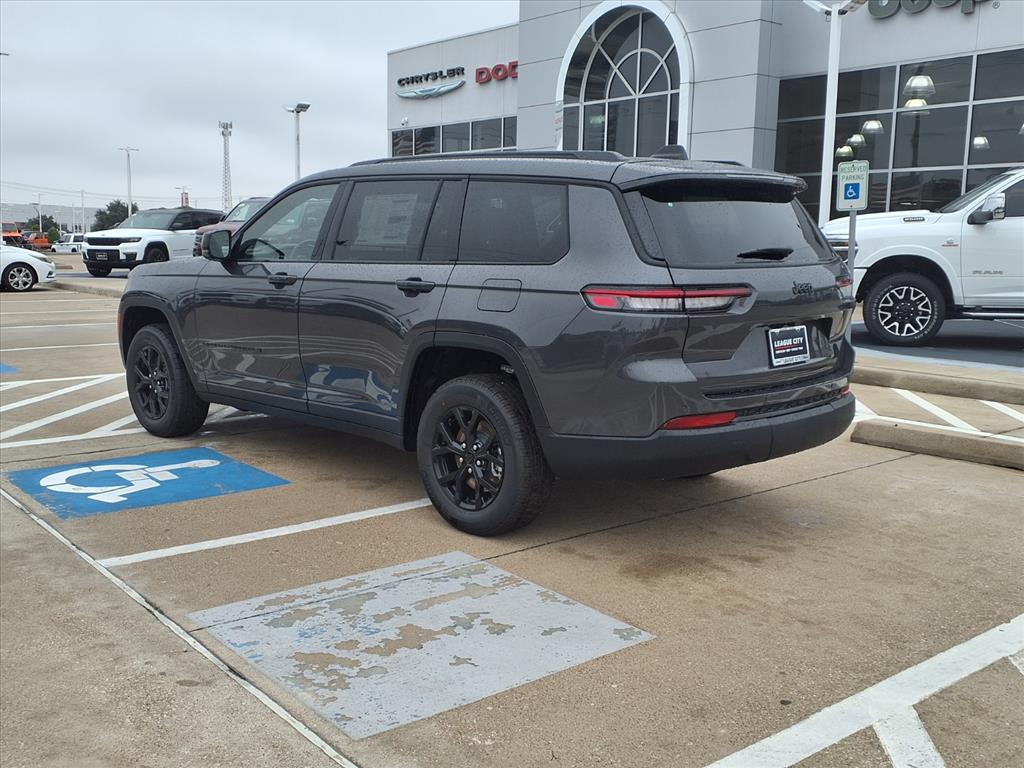 2025 Jeep Grand Cherokee L Laredo Metallic at League City CDJR
