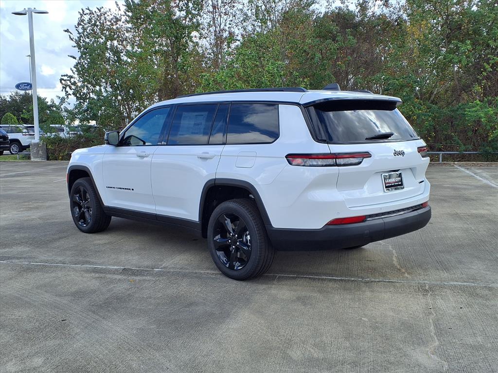 2025 Jeep Grand Cherokee L Limited Bright White Clearcoat at League City CDJR