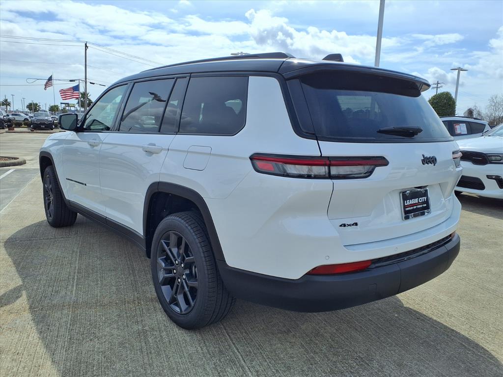 2025 Jeep Grand Cherokee L Limited Bright White Clearcoat at League City CDJR
