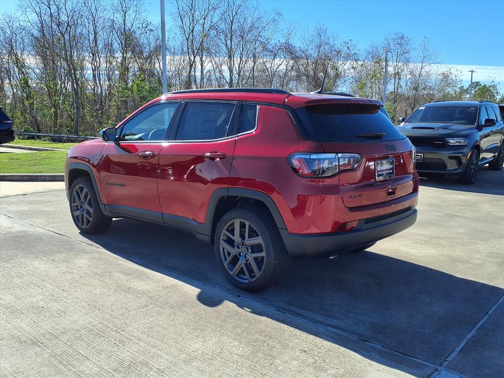 2026 Jeep Compass Latitude Red at League City CDJR