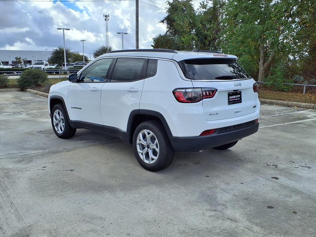 2026 Jeep Compass Latitude Bright White Clearcoat at League City CDJR