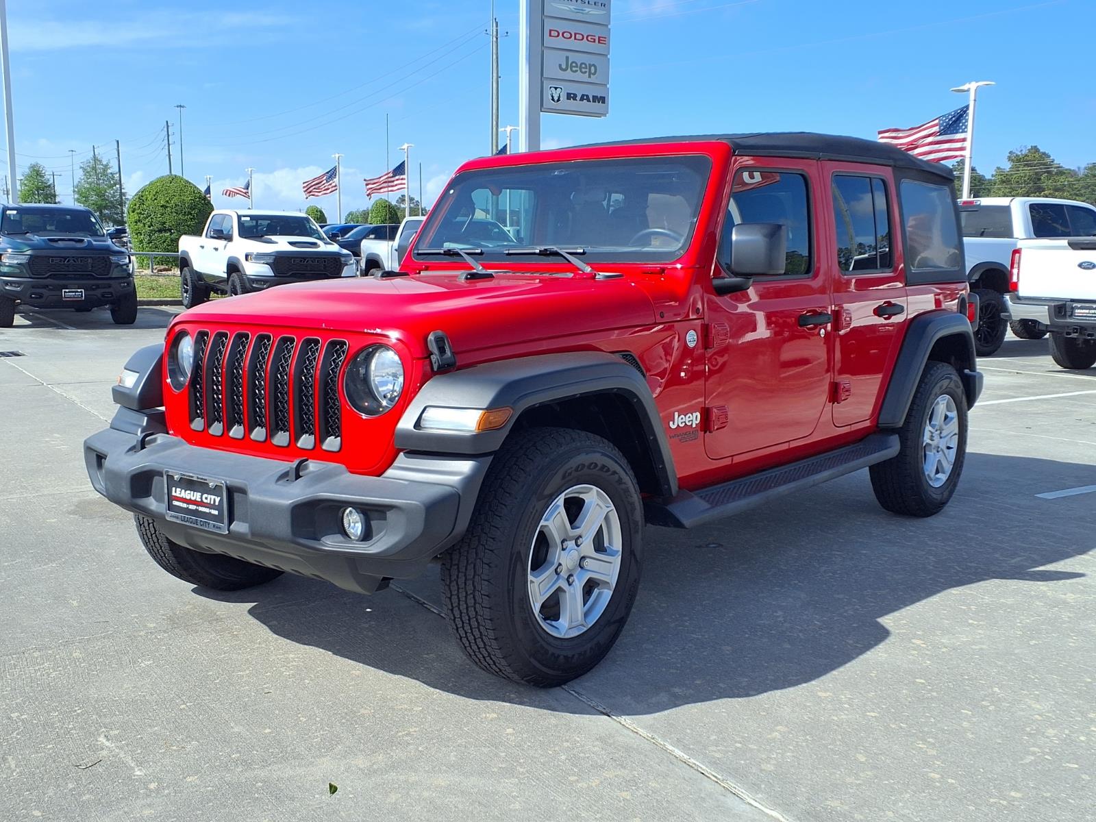 2019 Jeep Wrangler Unlimited Unlimited Sport S - 2