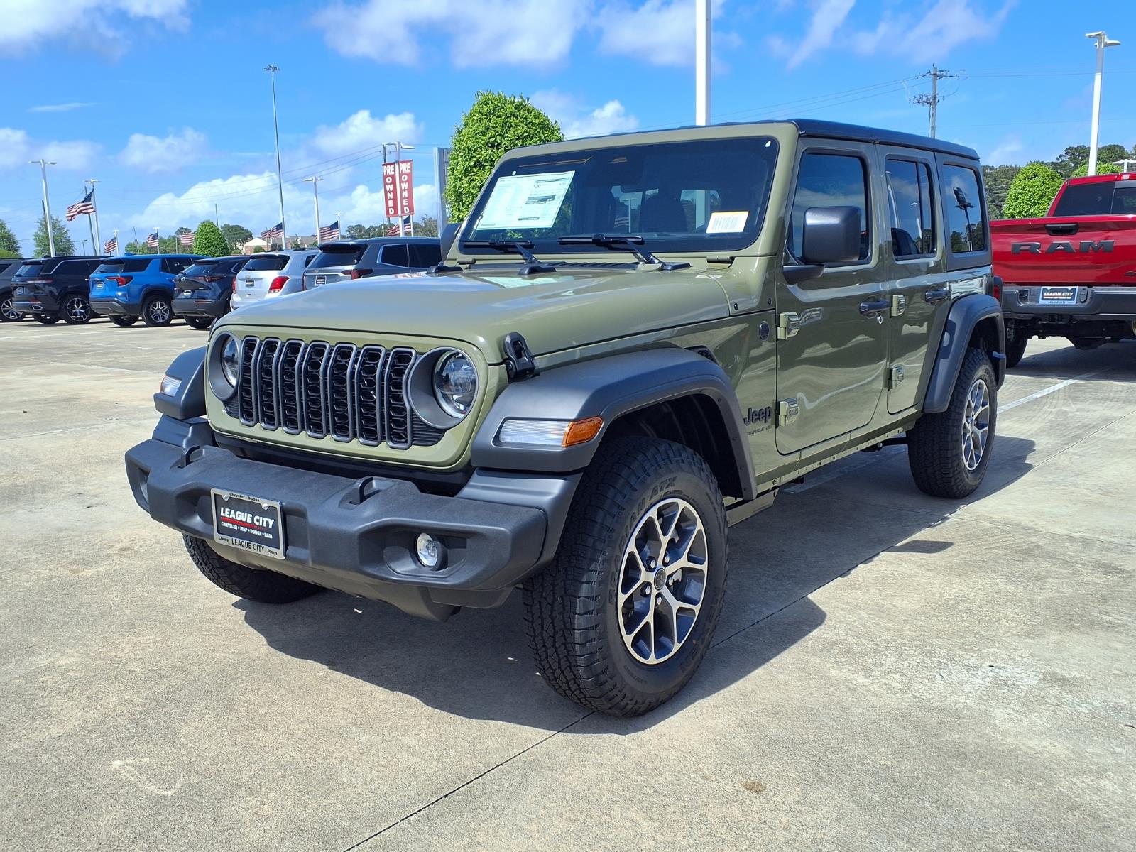 2026 Jeep Wrangler Sport Green at League City CDJR