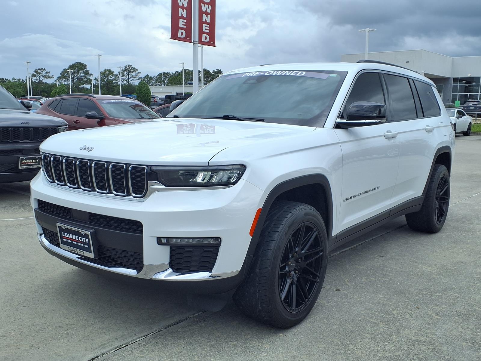 2025 Jeep Grand Cherokee L Limited Bright White Clearcoat at League City CDJR