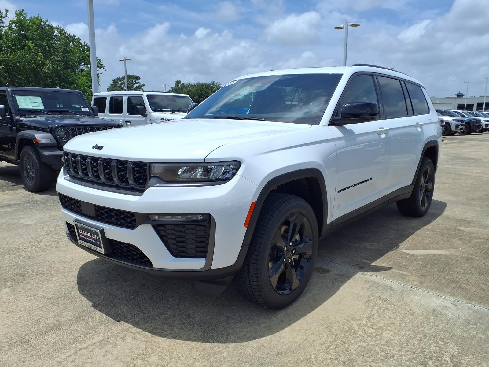 2026 Jeep Grand Cherokee L Limited Bright White Clearcoat at League City CDJR