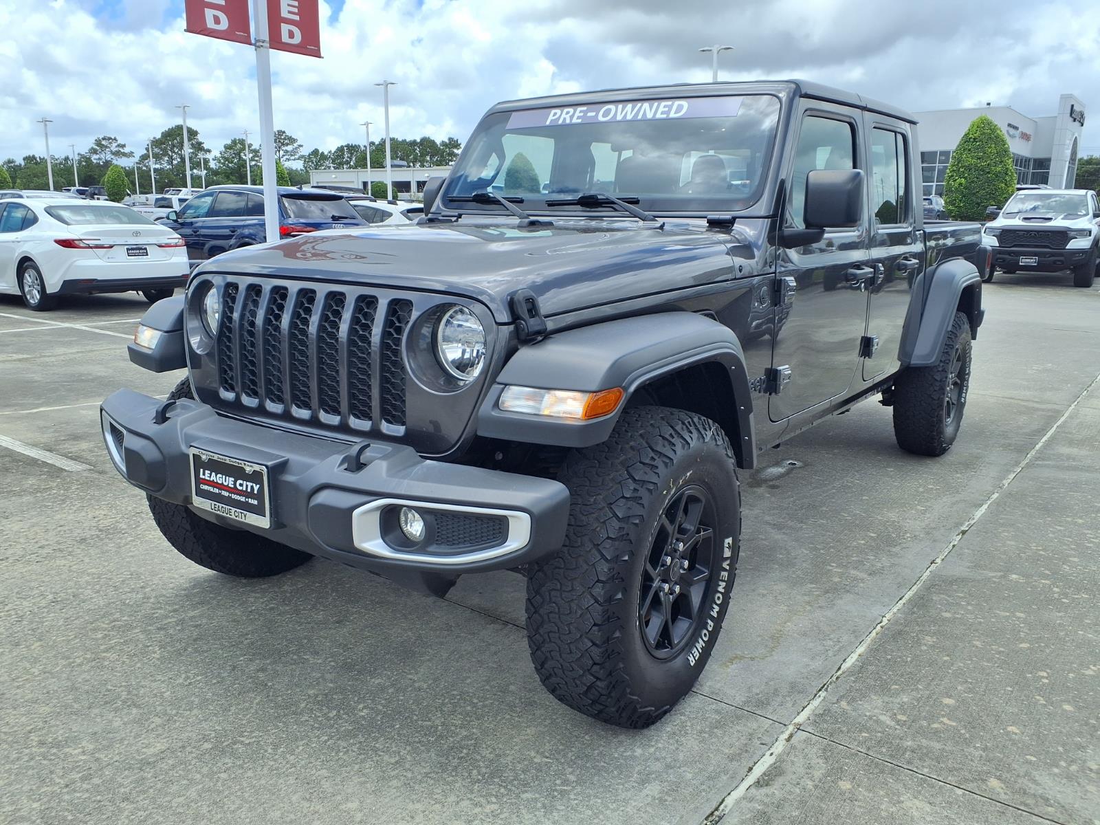 2023 Jeep Gladiator Sport - 2