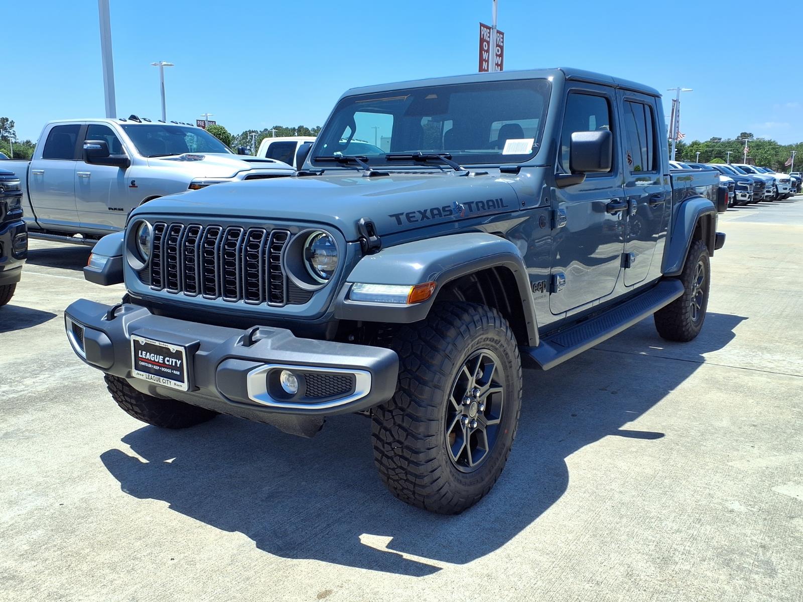 2026 Jeep Gladiator Sport Gray at League City CDJR