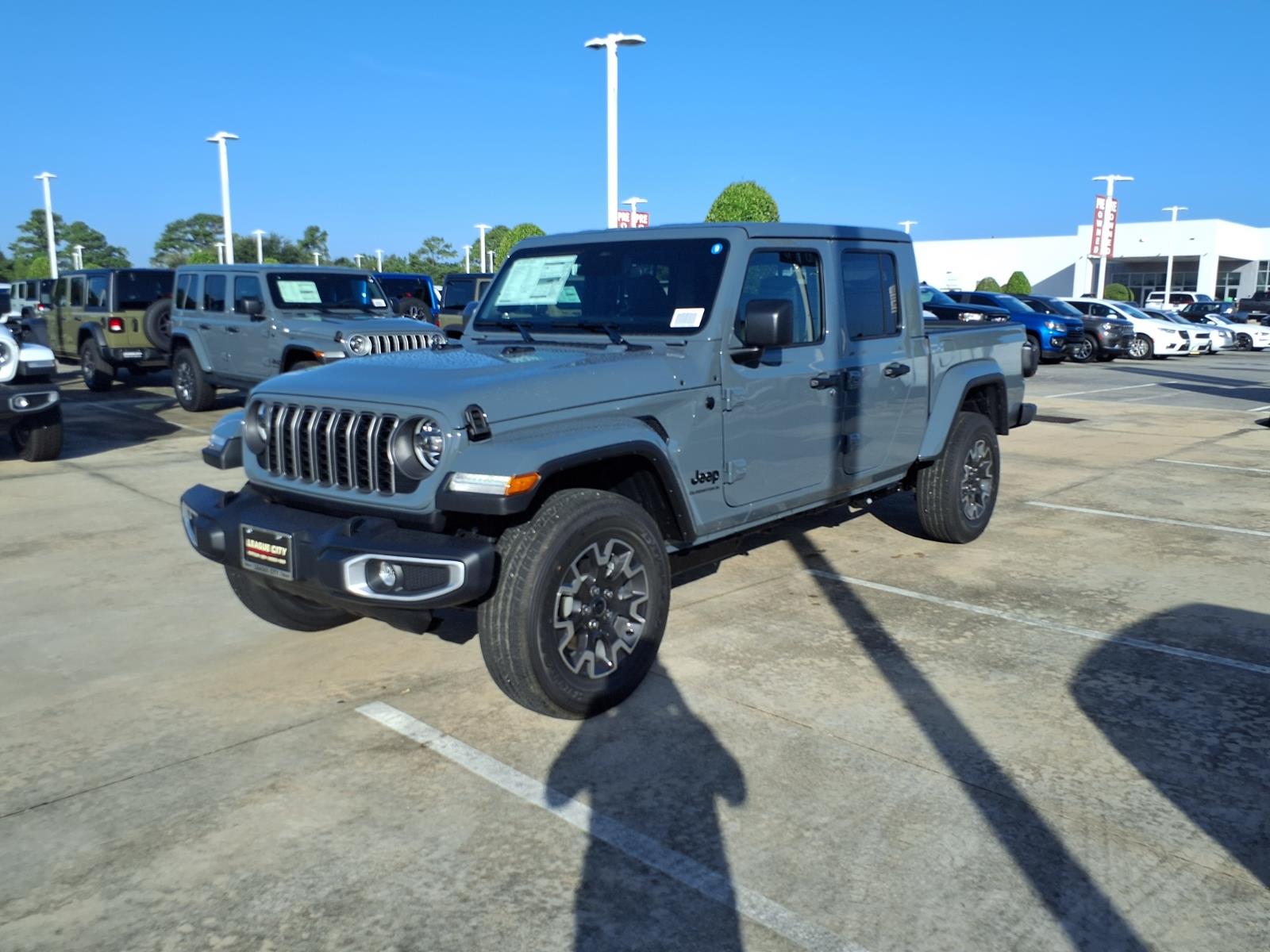 2026 Jeep Gladiator Sport Gray at League City CDJR