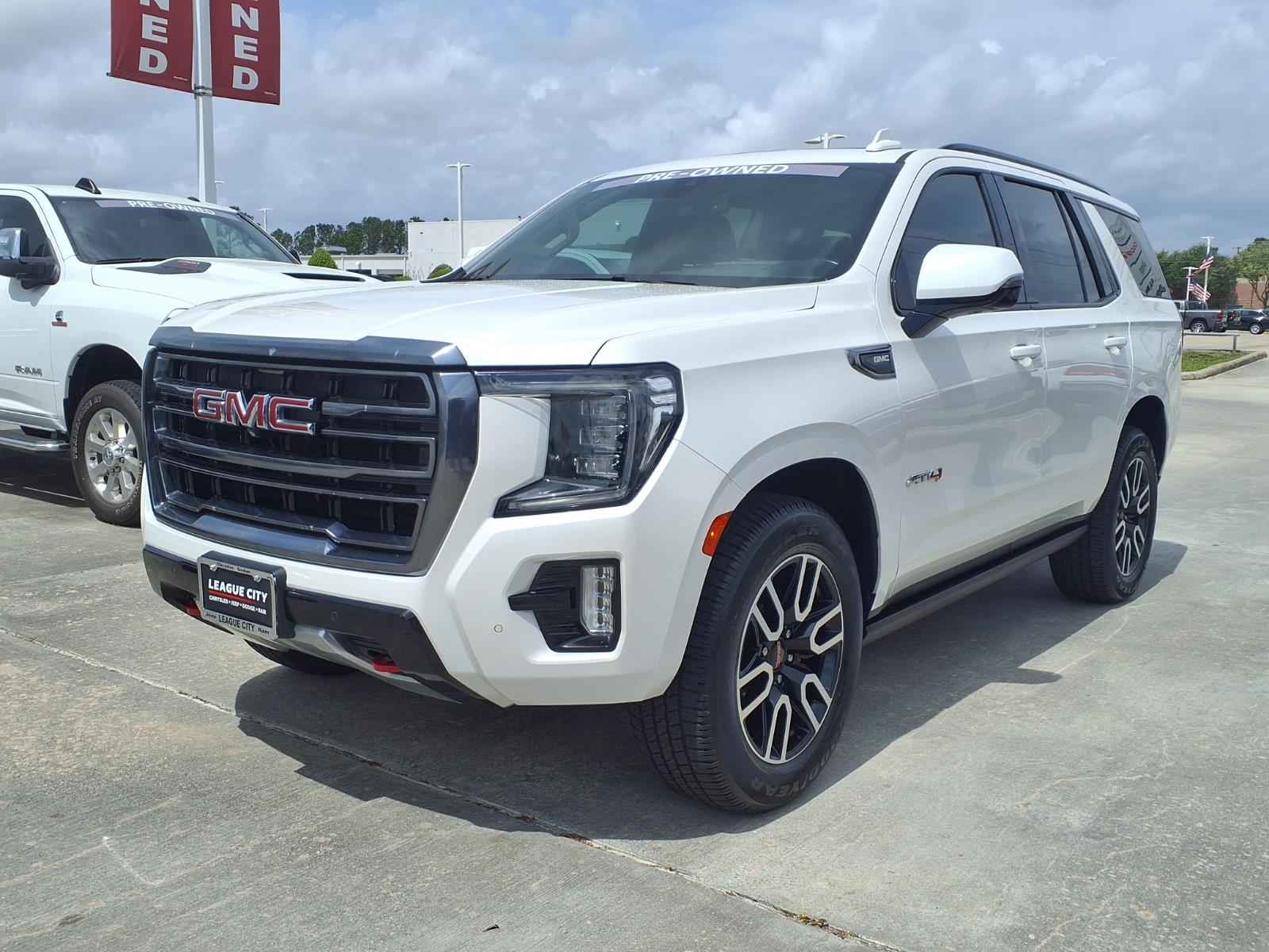 2022 GMC Yukon AT4 - 2