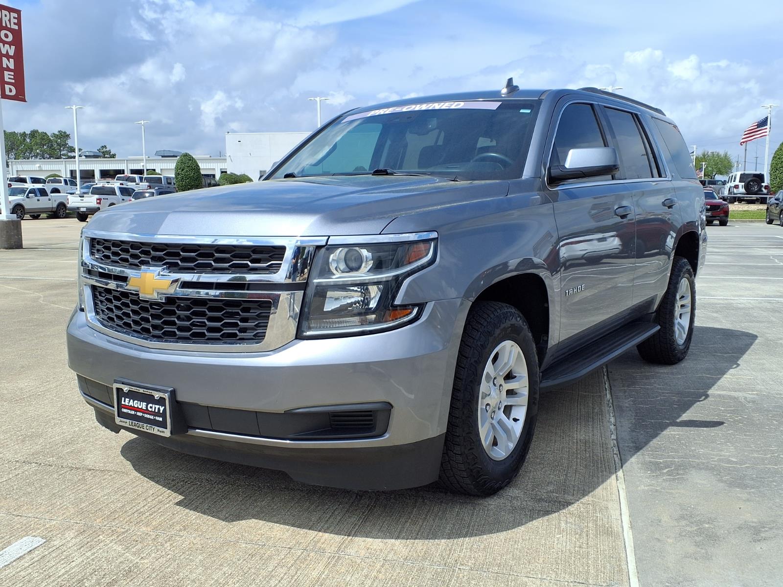 2019 Chevrolet Tahoe LT - 2