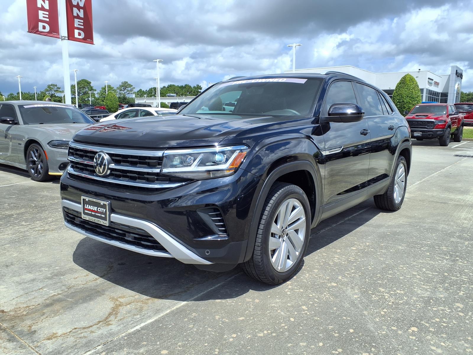 2022 Volkswagen Atlas Cross Sport 3.6L V6 SE w/Technology - 2