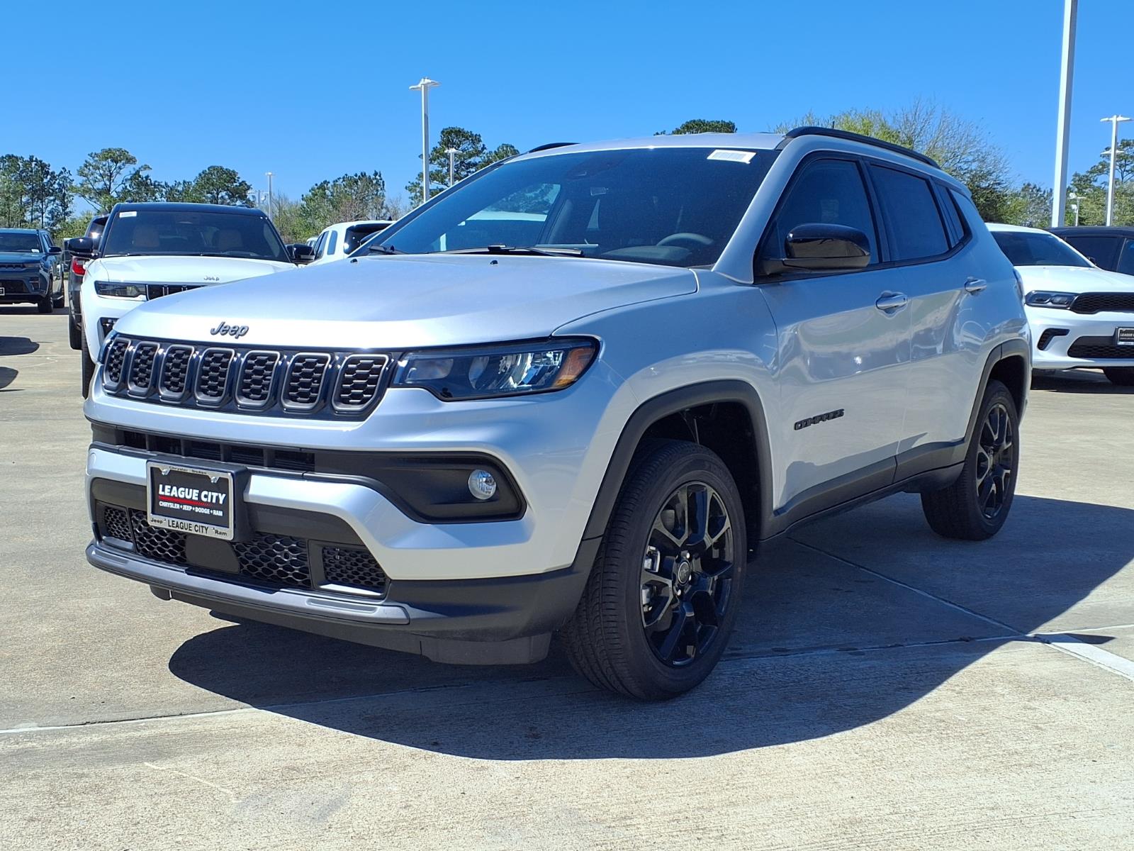 2026 Jeep Compass Latitude Silver at League City CDJR