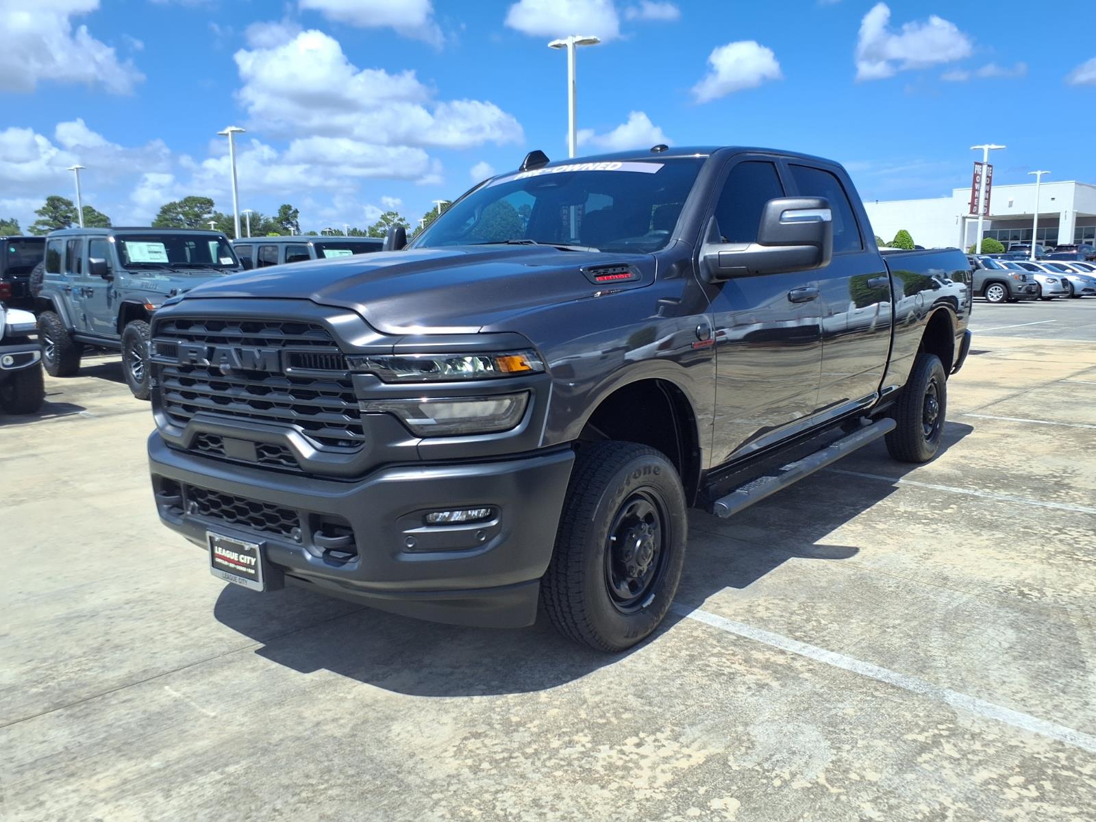2025 RAM 2500 Tradesman - 2