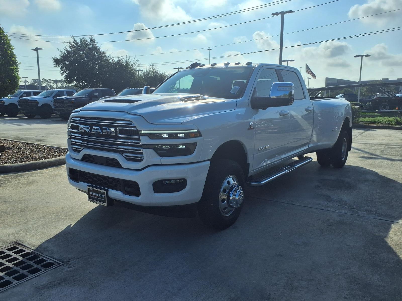 2027 RAM 3500 Laramie White at League City CDJR