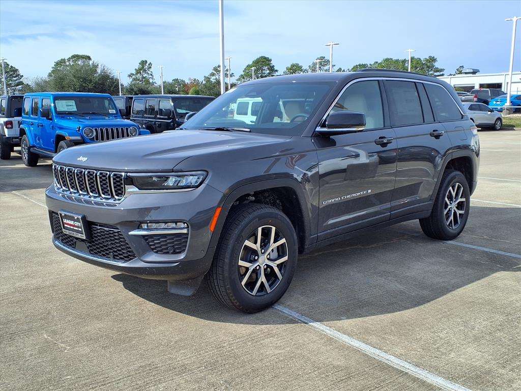 2025 Jeep Grand Cherokee Limited Metallic at League City CDJR