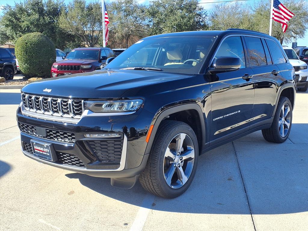 2026 Jeep Grand Cherokee Limited Diamond Black at League City CDJR