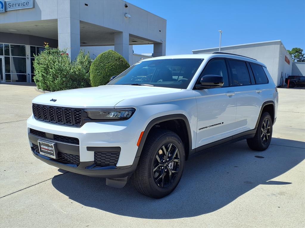 2025 Jeep Grand Cherokee L Laredo Bright White Clearcoat at League City CDJR