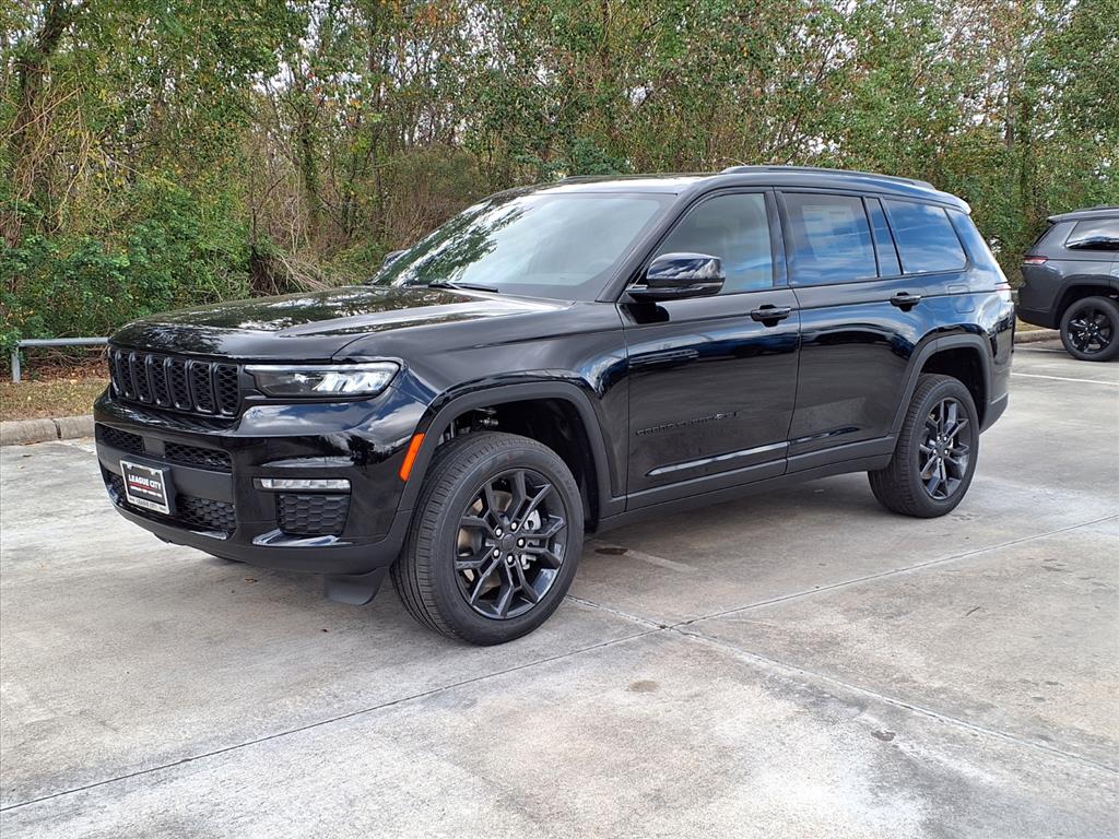 2025 Jeep Grand Cherokee L Limited Diamond Black at League City CDJR