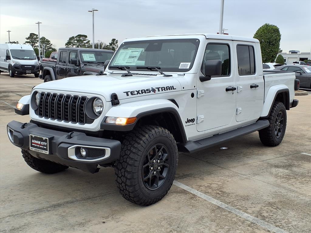 2026 Jeep Gladiator Sport Bright White Clearcoat at League City CDJR