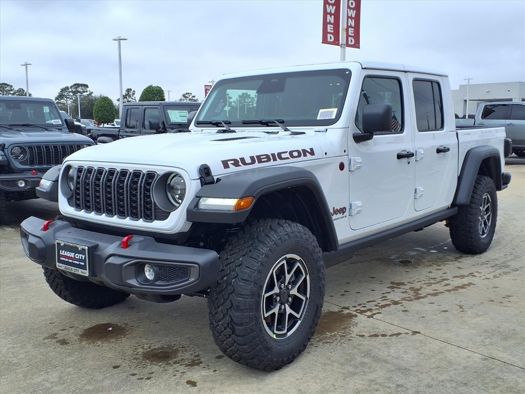 2026 Jeep Gladiator Rubicon Bright White Clearcoat at League City CDJR