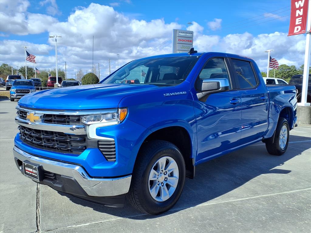 2025 Chevrolet Silverado 1500 LT - 2