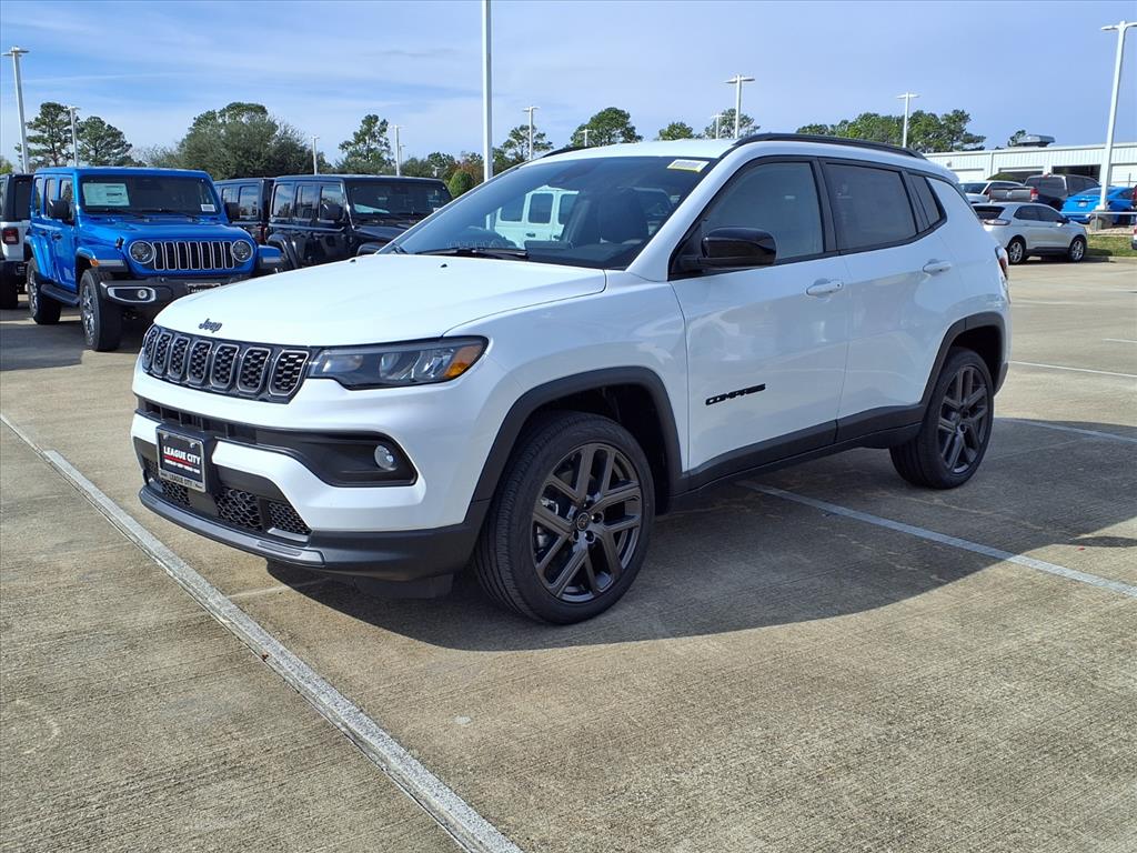 2026 Jeep Compass Latitude White at League City CDJR