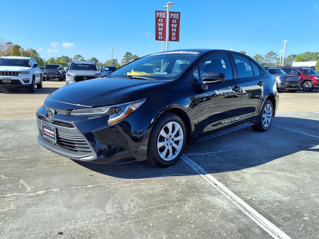 2025 Toyota Corolla LE - 2