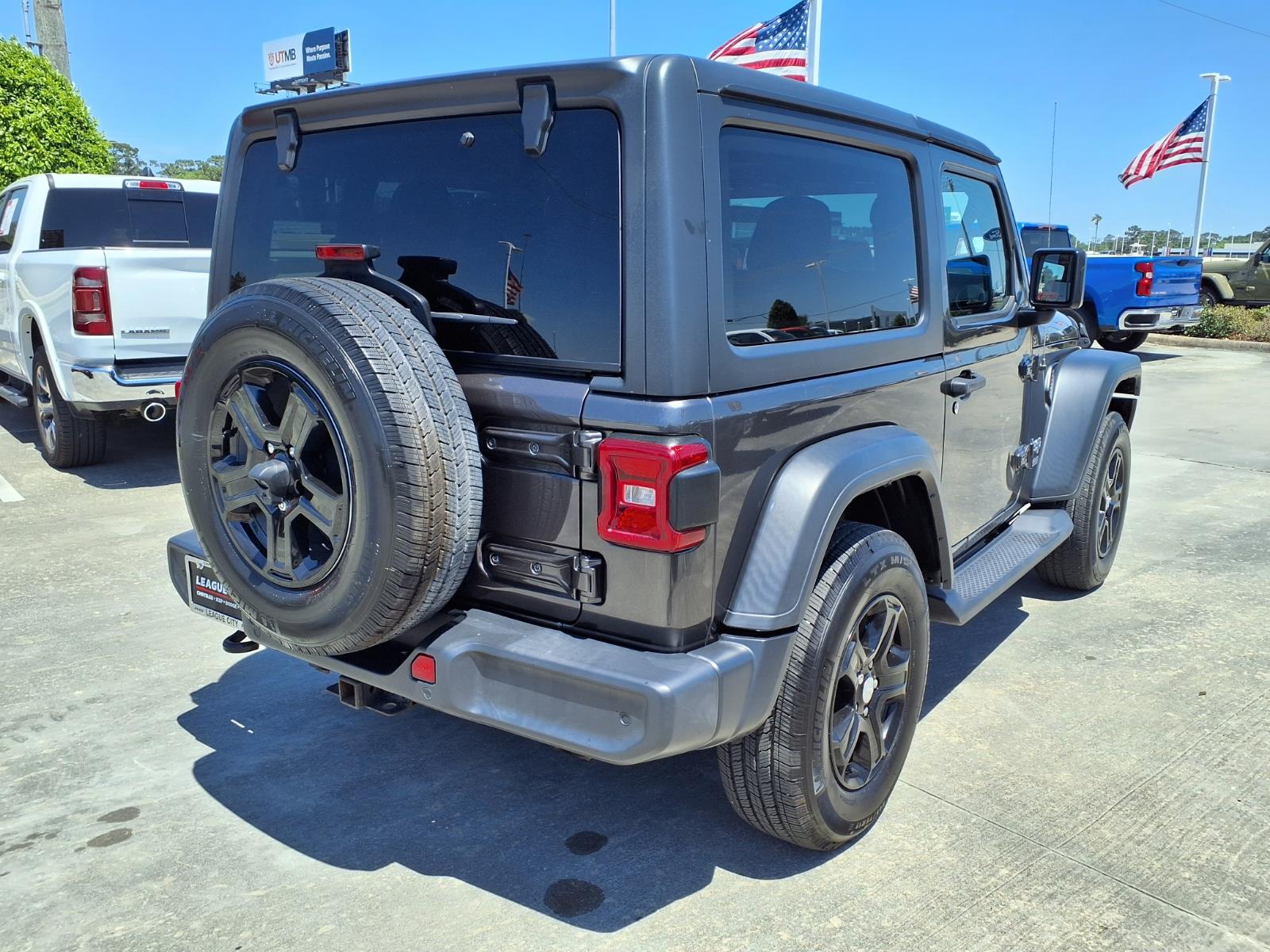 2020 Jeep Wrangler Sport S - 3