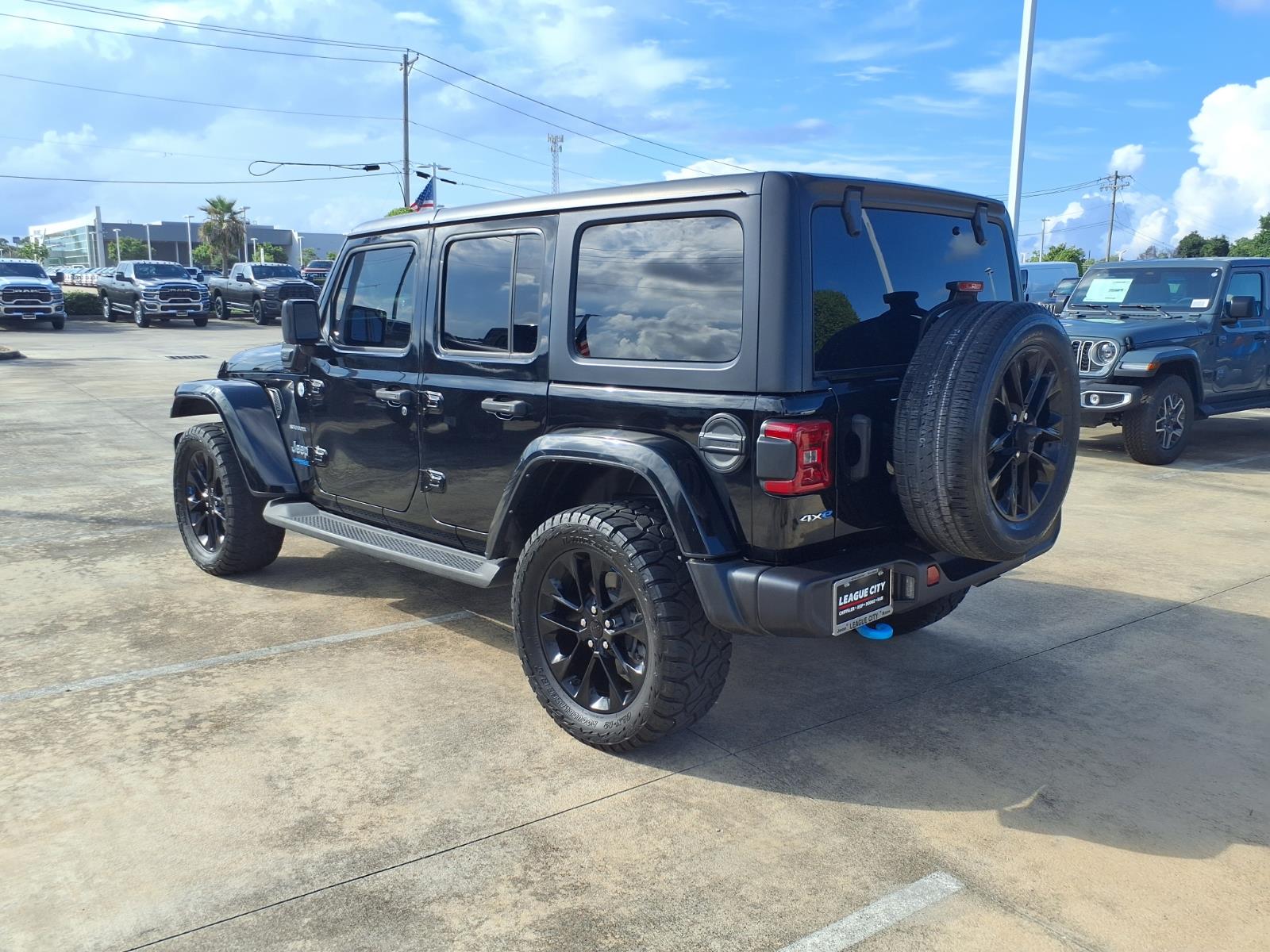 2022 Jeep Wrangler Unlimited Unlimited Sahara 4xe - 3