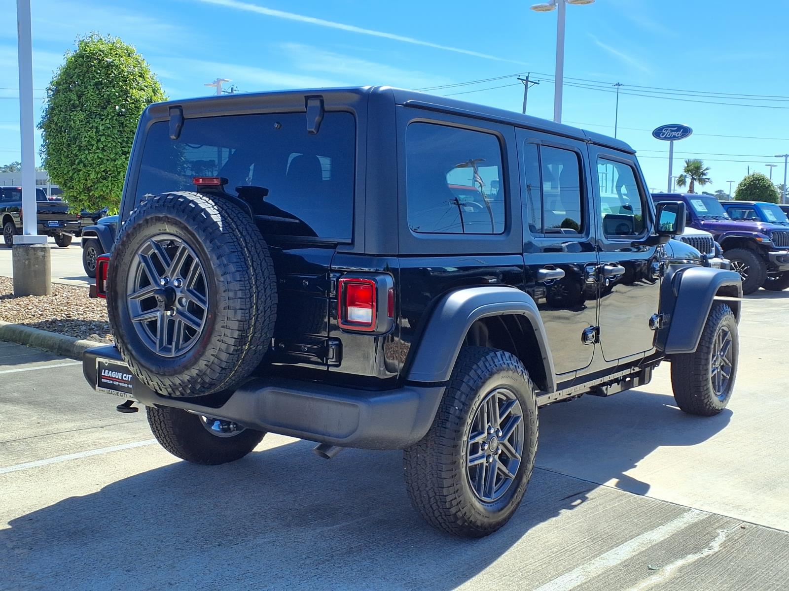 2026 Jeep Wrangler Sport Black at League City CDJR
