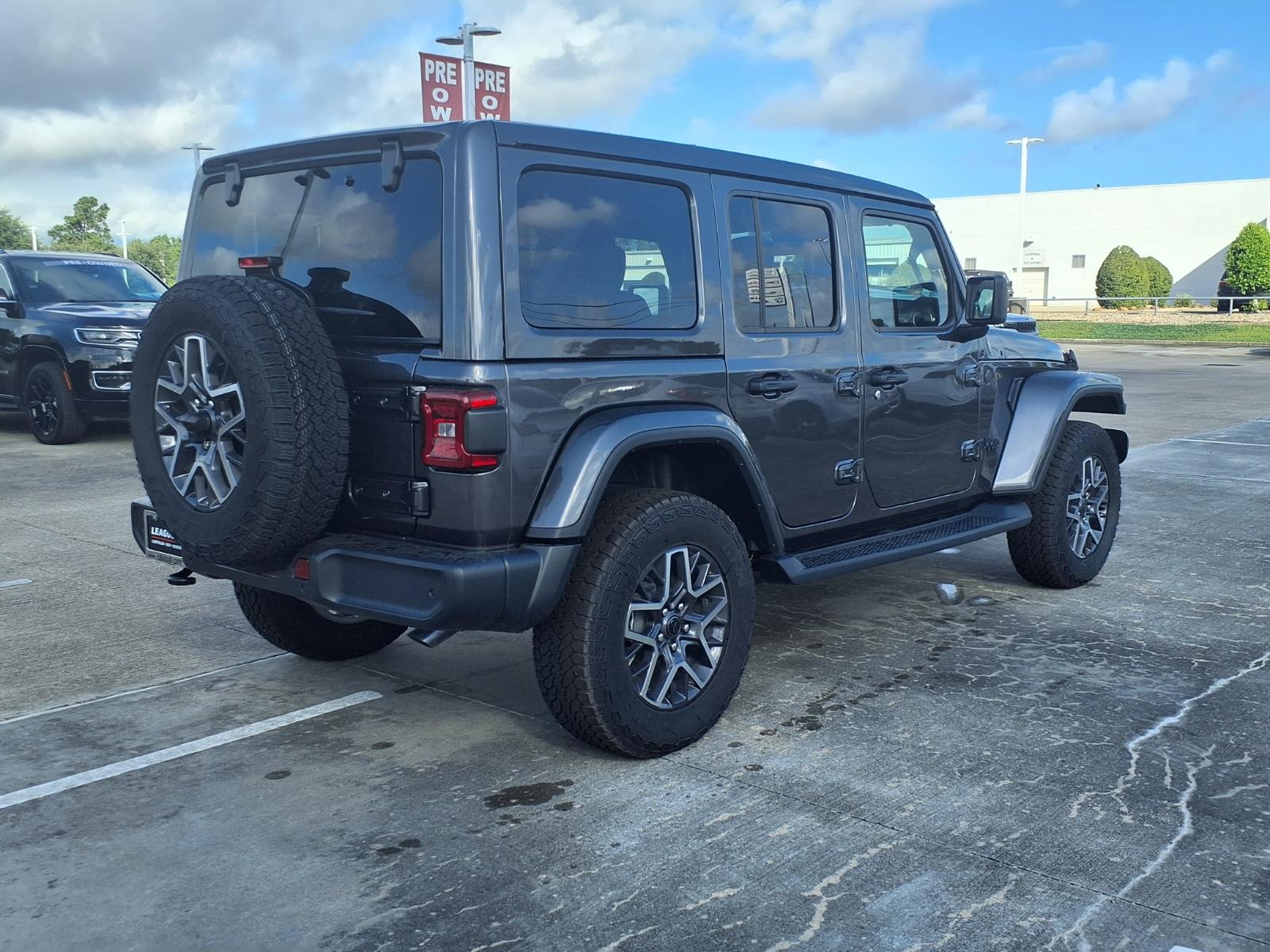 2026 Jeep Wrangler Sahara Gray at League City CDJR
