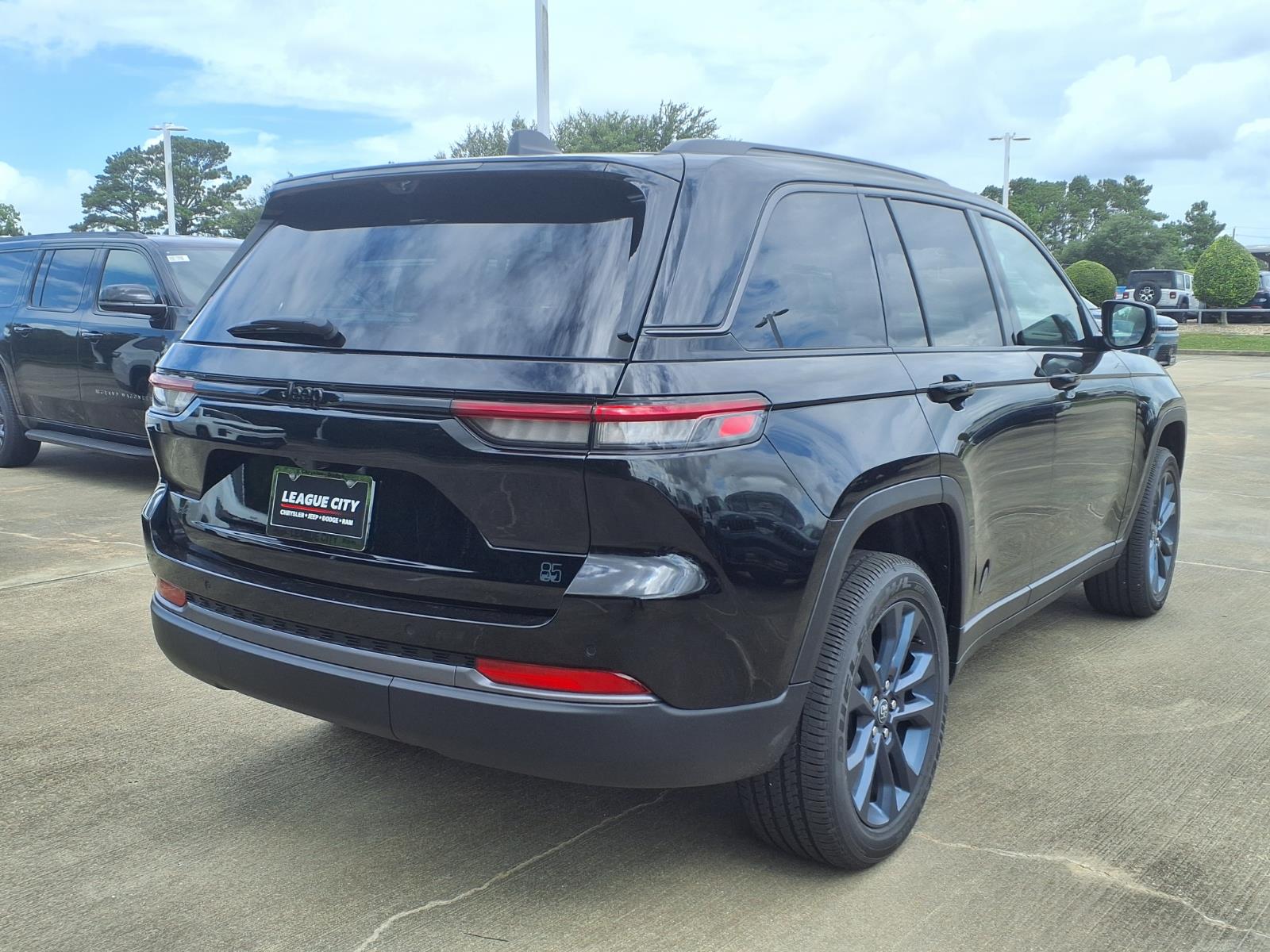 2026 Jeep Grand Cherokee 85th Anniversary Edition Black at League City CDJR