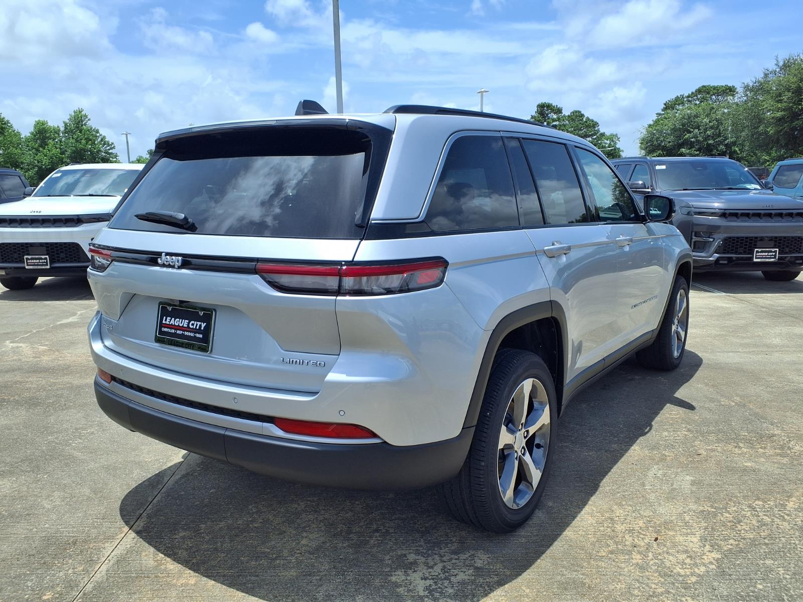 2026 Jeep Grand Cherokee Limited Silver at League City CDJR