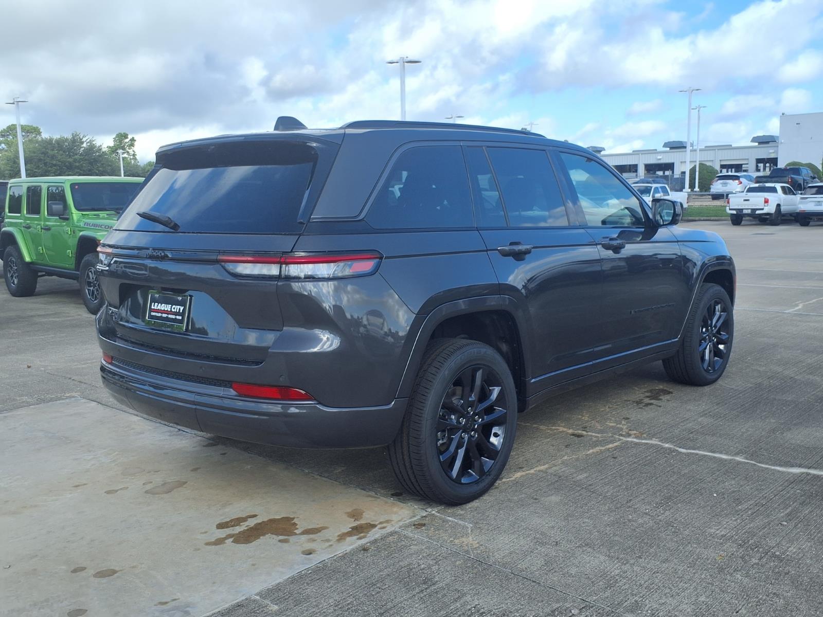 2026 Jeep Grand Cherokee Limited Gray at League City CDJR