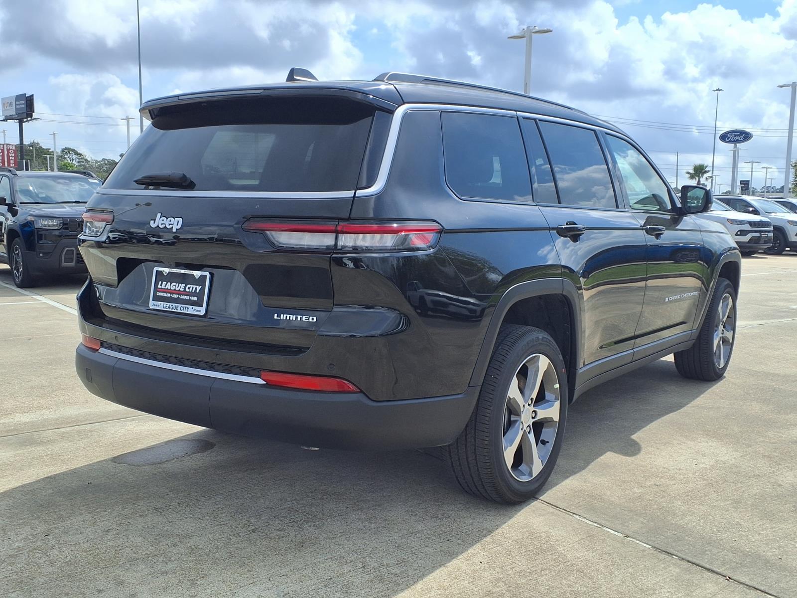 2026 Jeep Grand Cherokee L Limited Diamond Black at League City CDJR