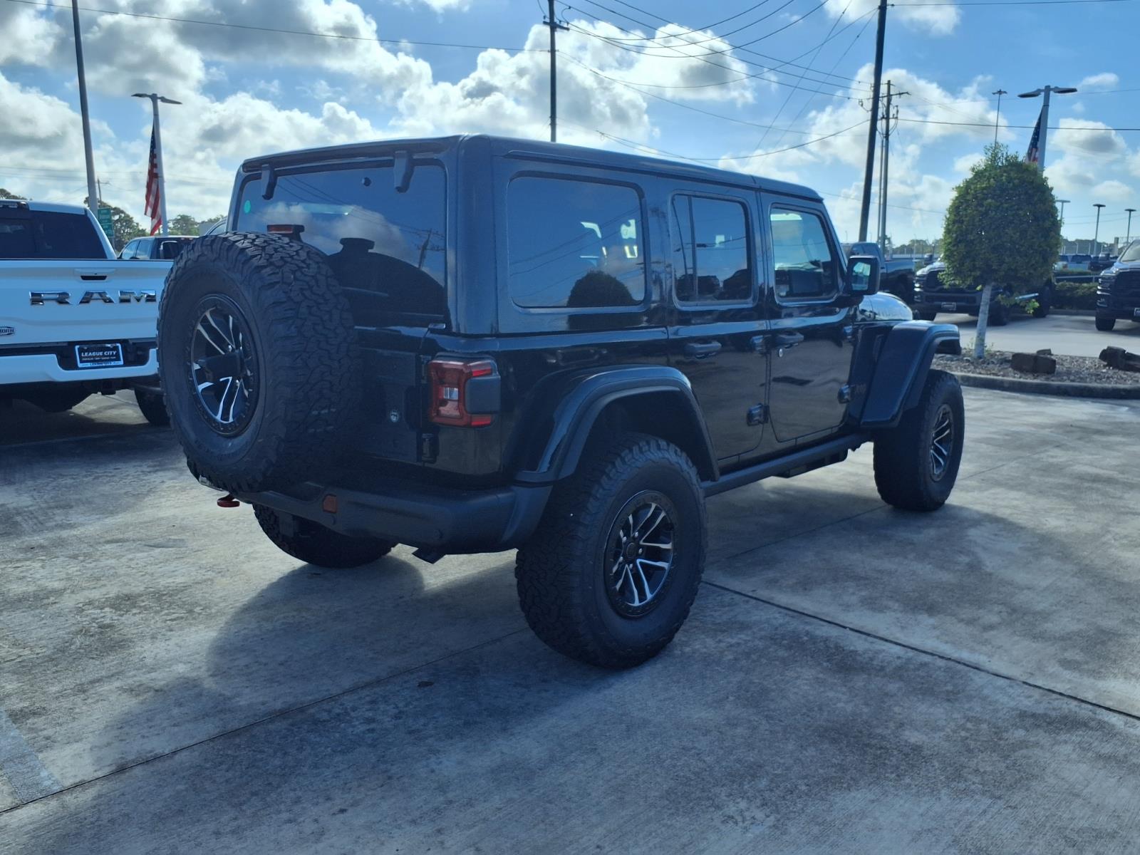 2026 Jeep Wrangler Rubicon Black at League City CDJR