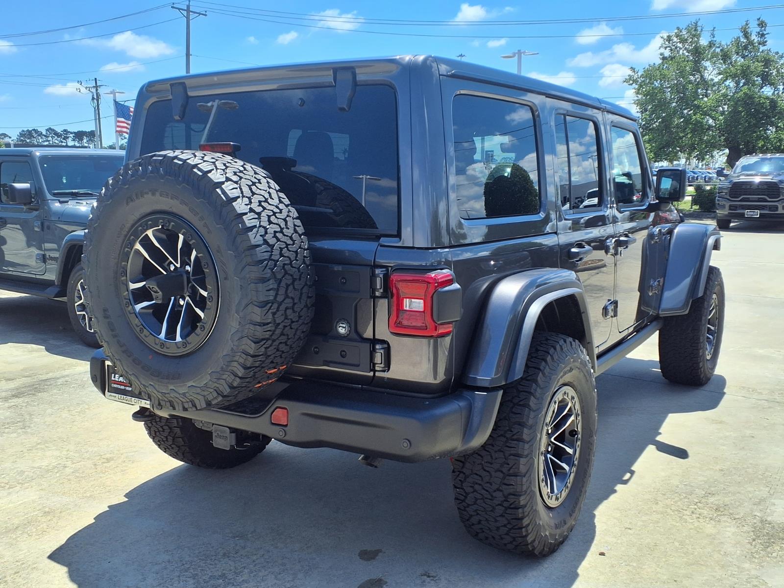 2026 Jeep Wrangler Rubicon Gray at League City CDJR