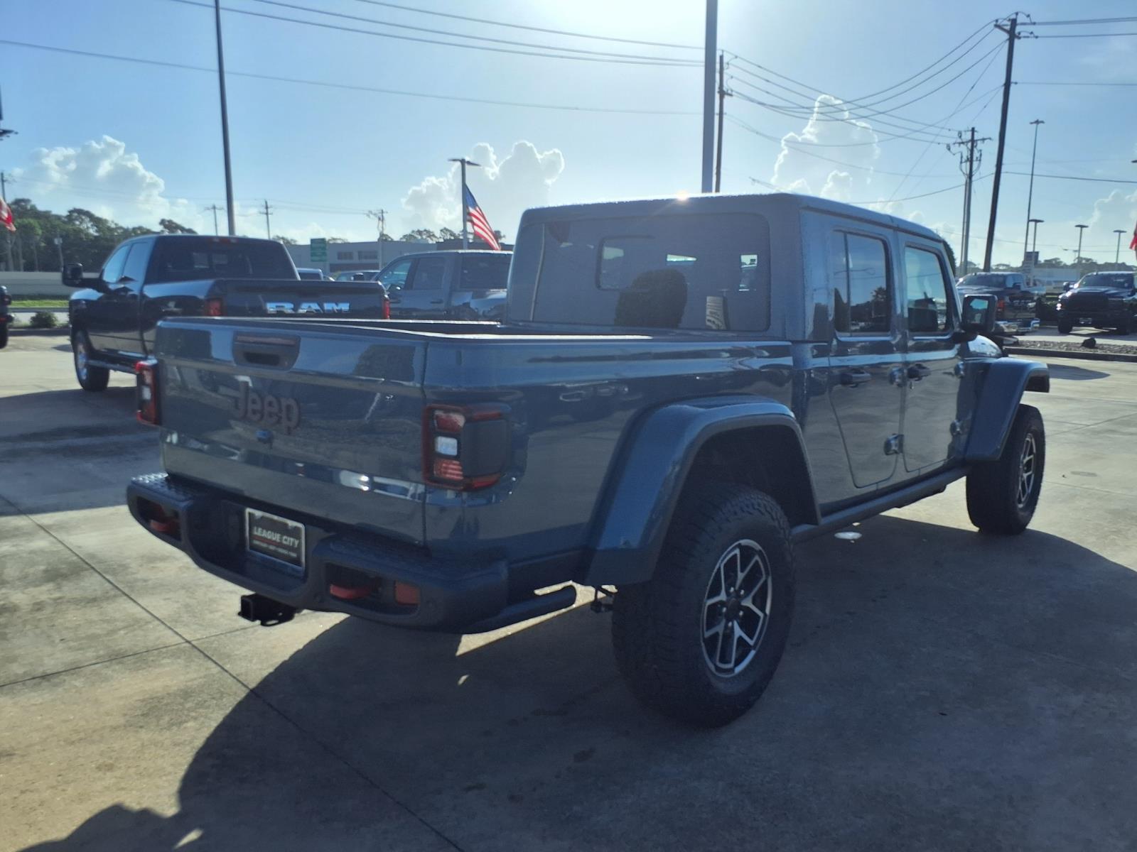 2026 Jeep Gladiator Rubicon Gray at League City CDJR