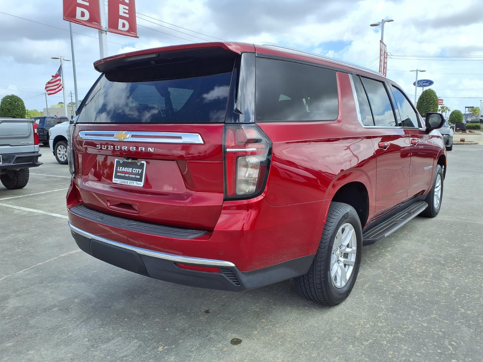 2022 Chevrolet Suburban LS - 3