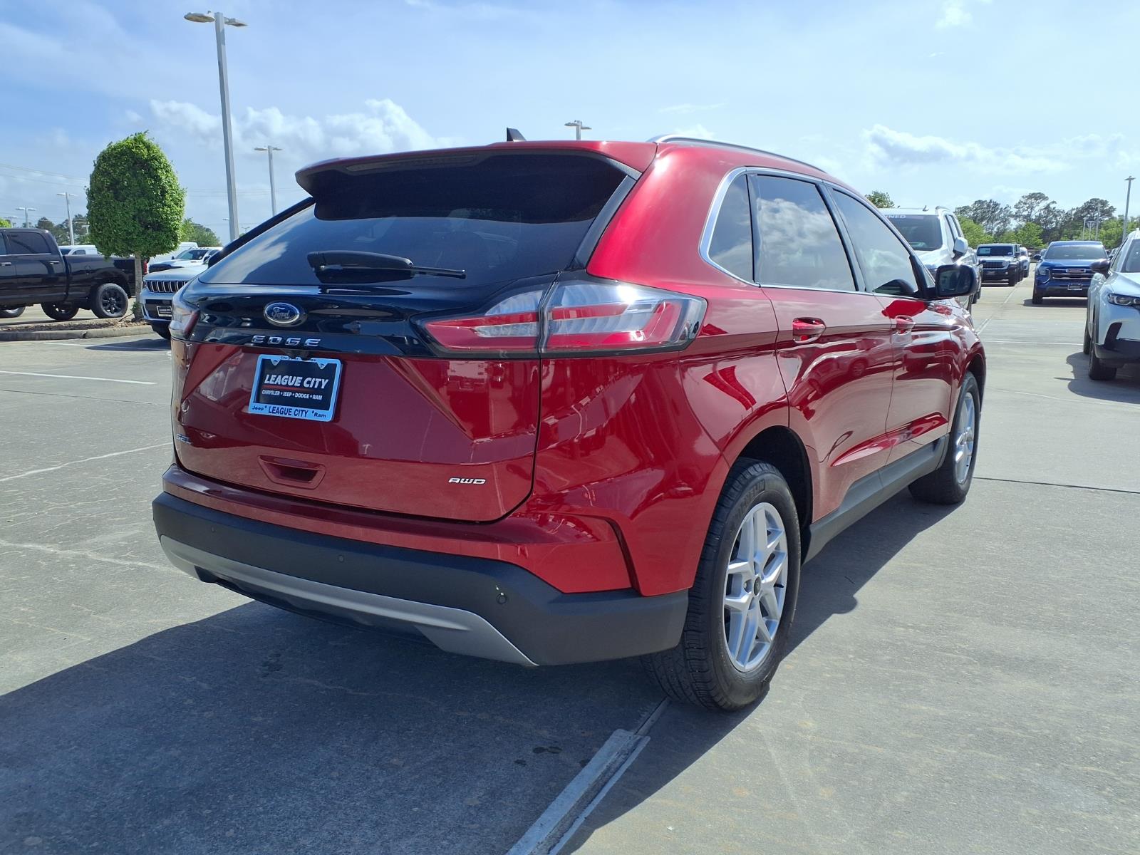 2024 Ford Edge SEL - 3