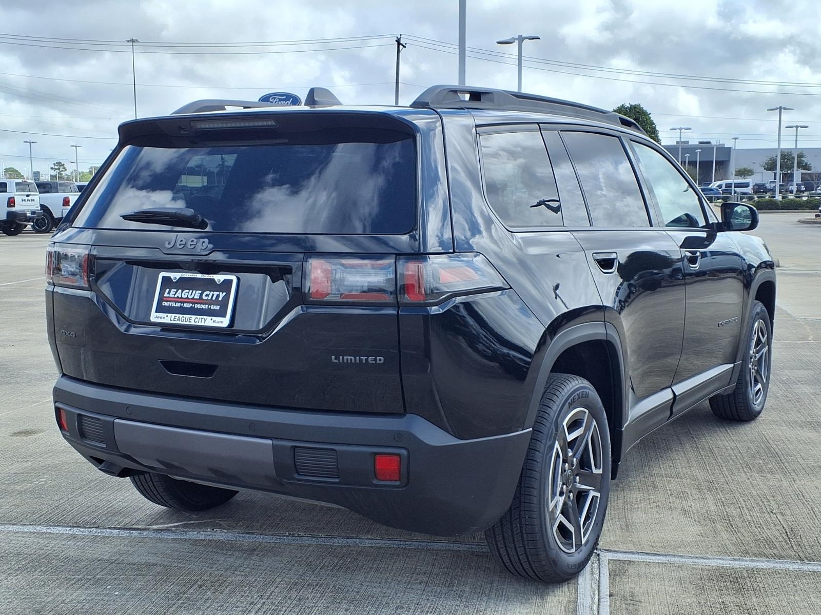 2026 Jeep Cherokee LAREDO/LIMITED Diamond Black at League City CDJR