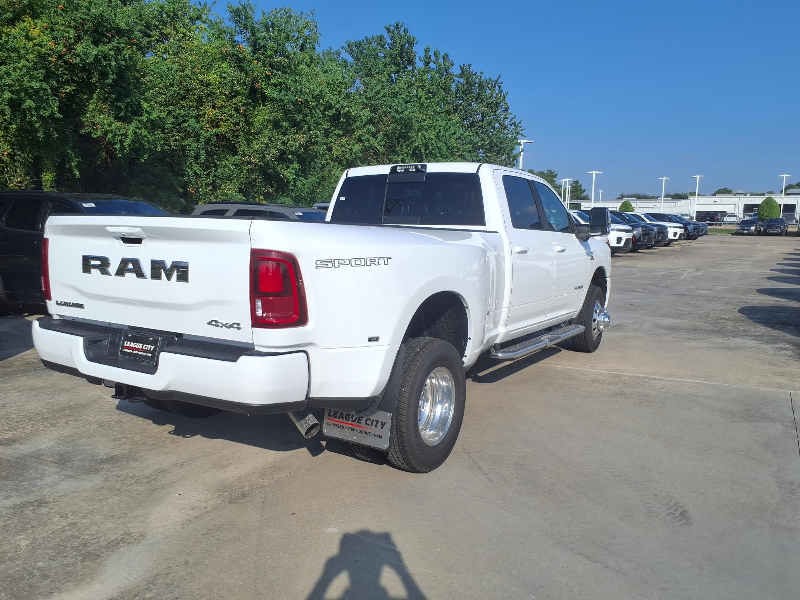 2027 RAM 3500 Laramie White at League City CDJR