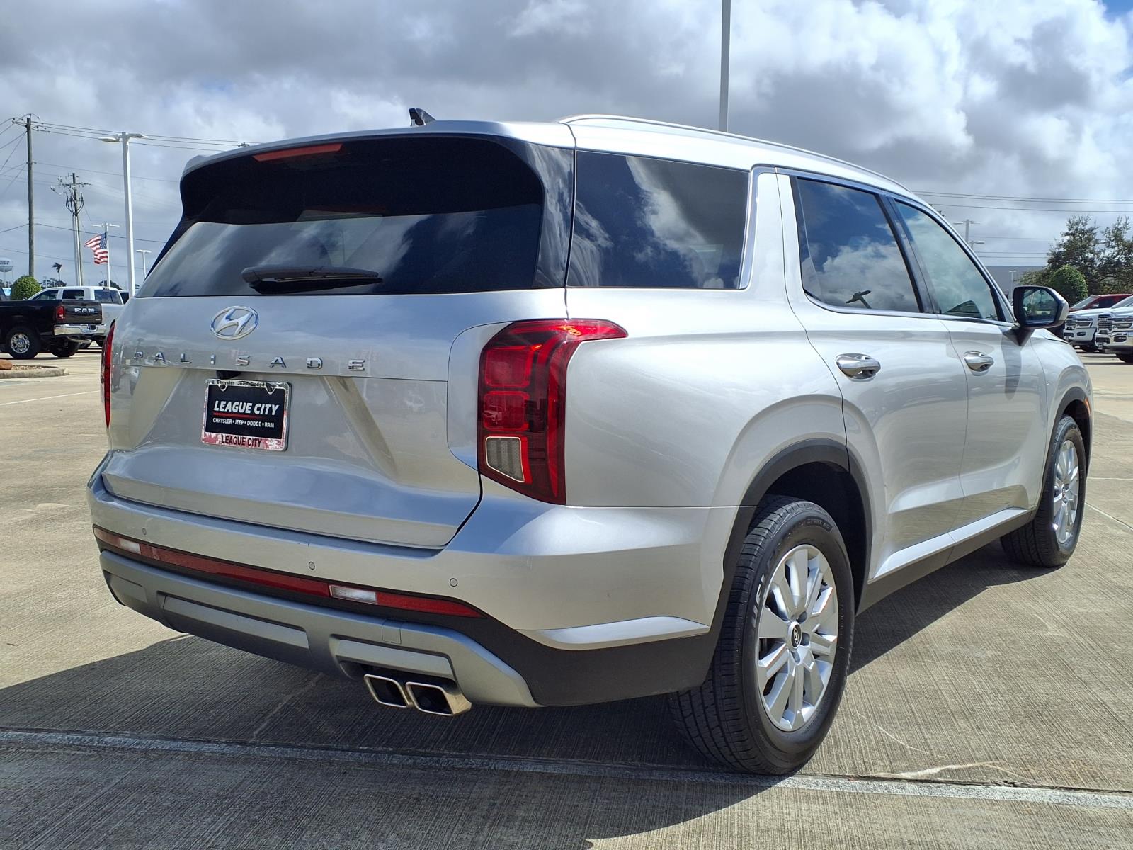 2024 Hyundai PALISADE SEL - 3
