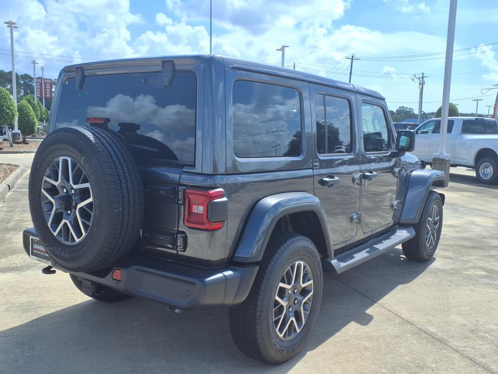 2025 Jeep Wrangler Sahara Granite Crystal Clearcoat Metallic at League City CDJR