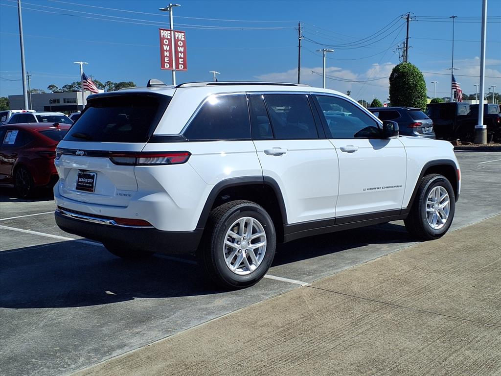 2025 Jeep Grand Cherokee Laredo White at League City CDJR