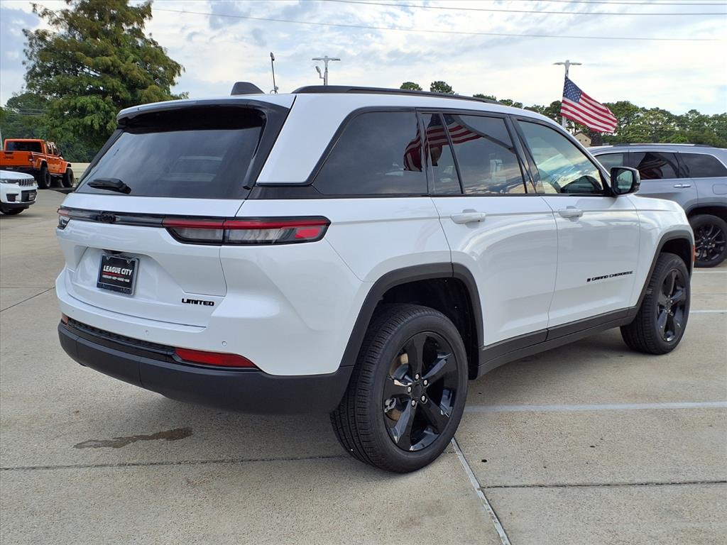 2025 Jeep Grand Cherokee Limited Bright White Clearcoat at League City CDJR
