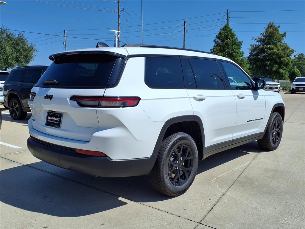 2025 Jeep Grand Cherokee L Laredo Bright White Clearcoat at League City CDJR