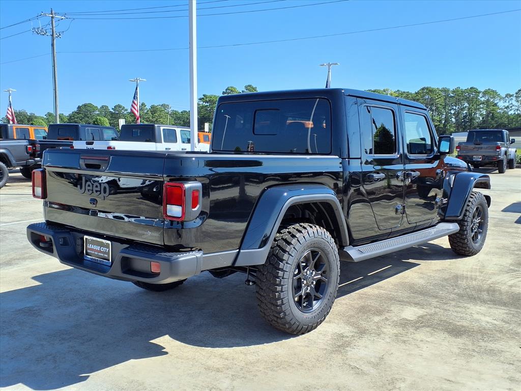 2025 Jeep Gladiator Sport Black Clearcoat at League City CDJR