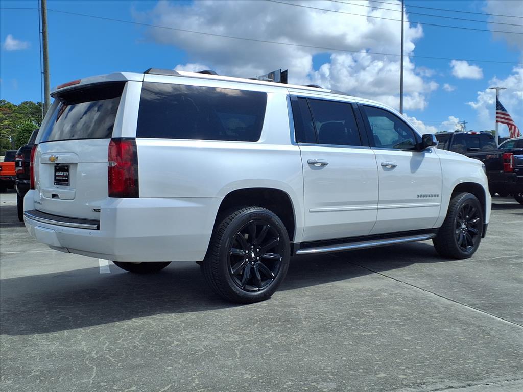 2017 Chevrolet Suburban Premier - 3